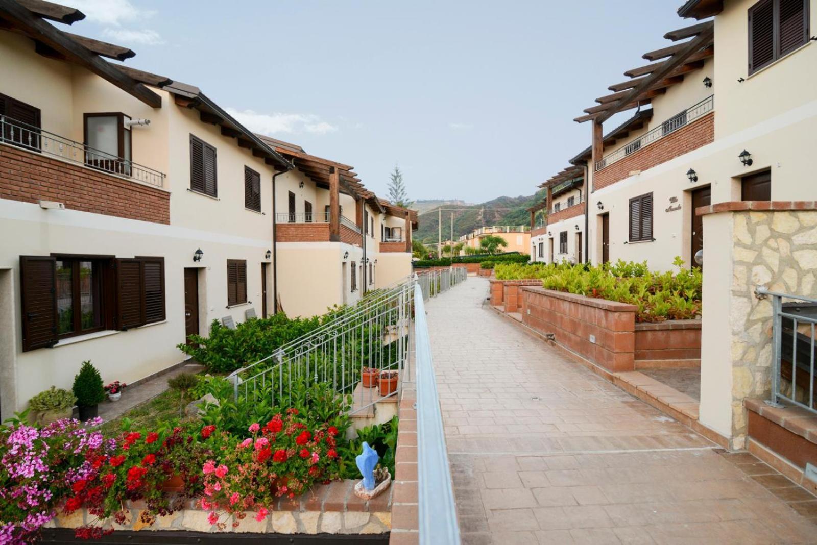 Le Case Del Carmine Con Giardino E Parcheggio A Tropea Ngoại thất bức ảnh